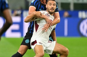 爱游戏平台体验-国际米兰训练开放日，今夜状态回暖引欢呼，意甲在即，控场能力受关注的简单介绍