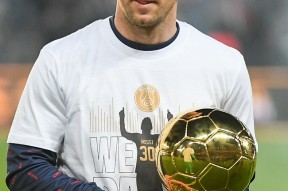 爱游戏游戏平台-今晨法甲传出新动向；上海海港单刀错失；管理层表态——压力陡增；赛季目标并未改变的简单介绍